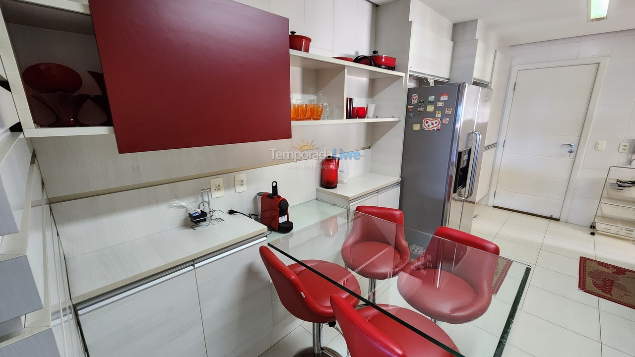 Apartamento para aluguel de temporada em Guarujá (Pitangueiras)