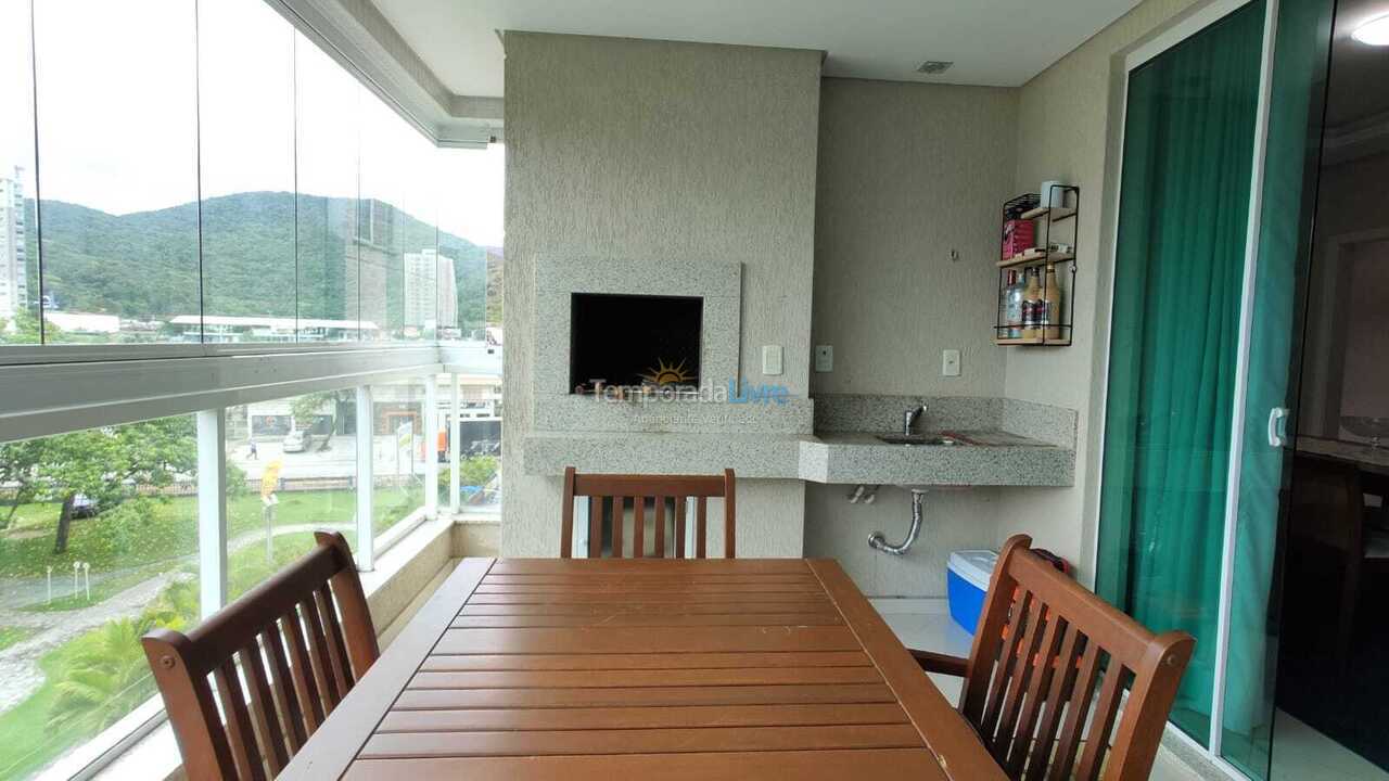 Apartamento para aluguel de temporada em Itapema (Centro)