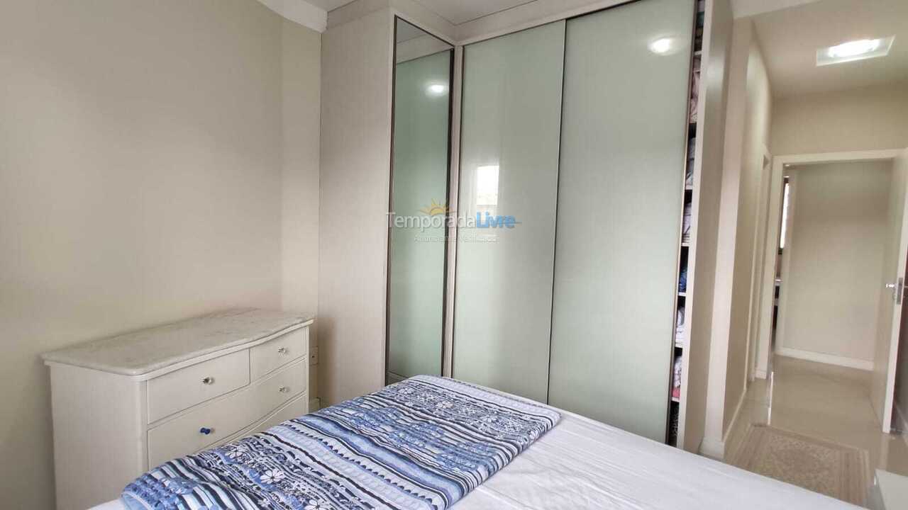 Apartamento para aluguel de temporada em Itapema (Centro)