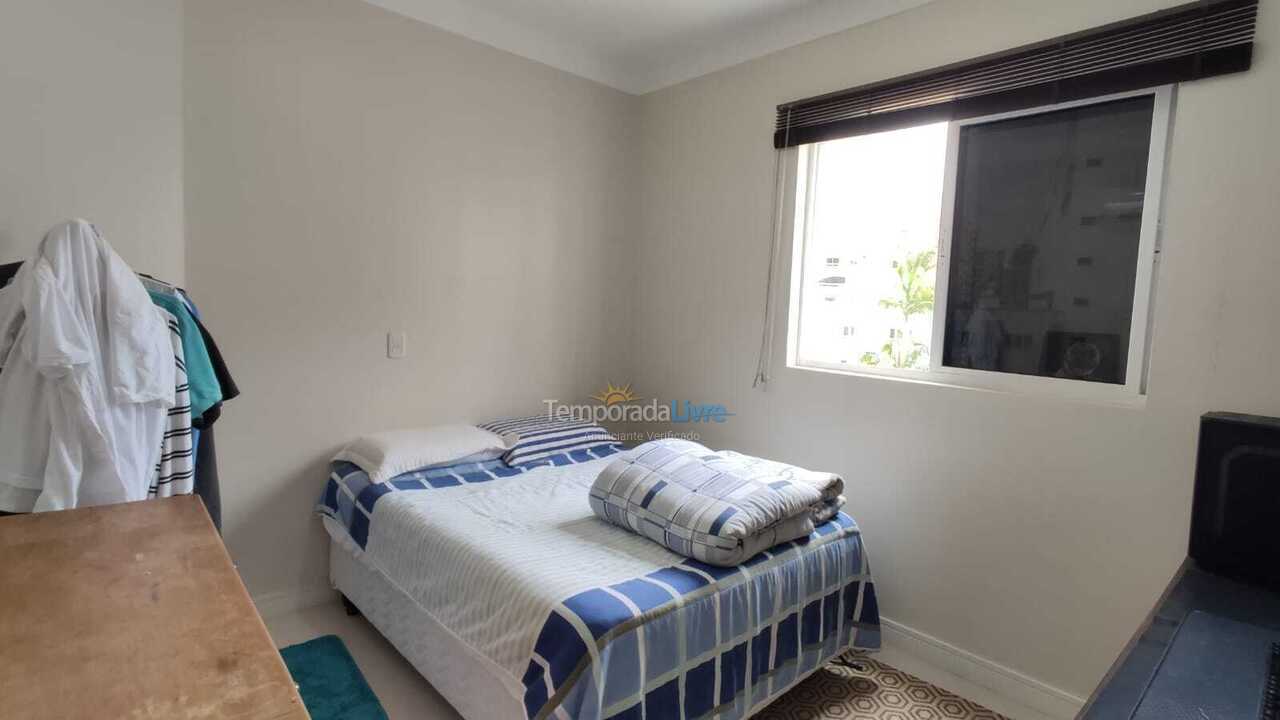 Apartamento para aluguel de temporada em Itapema (Centro)