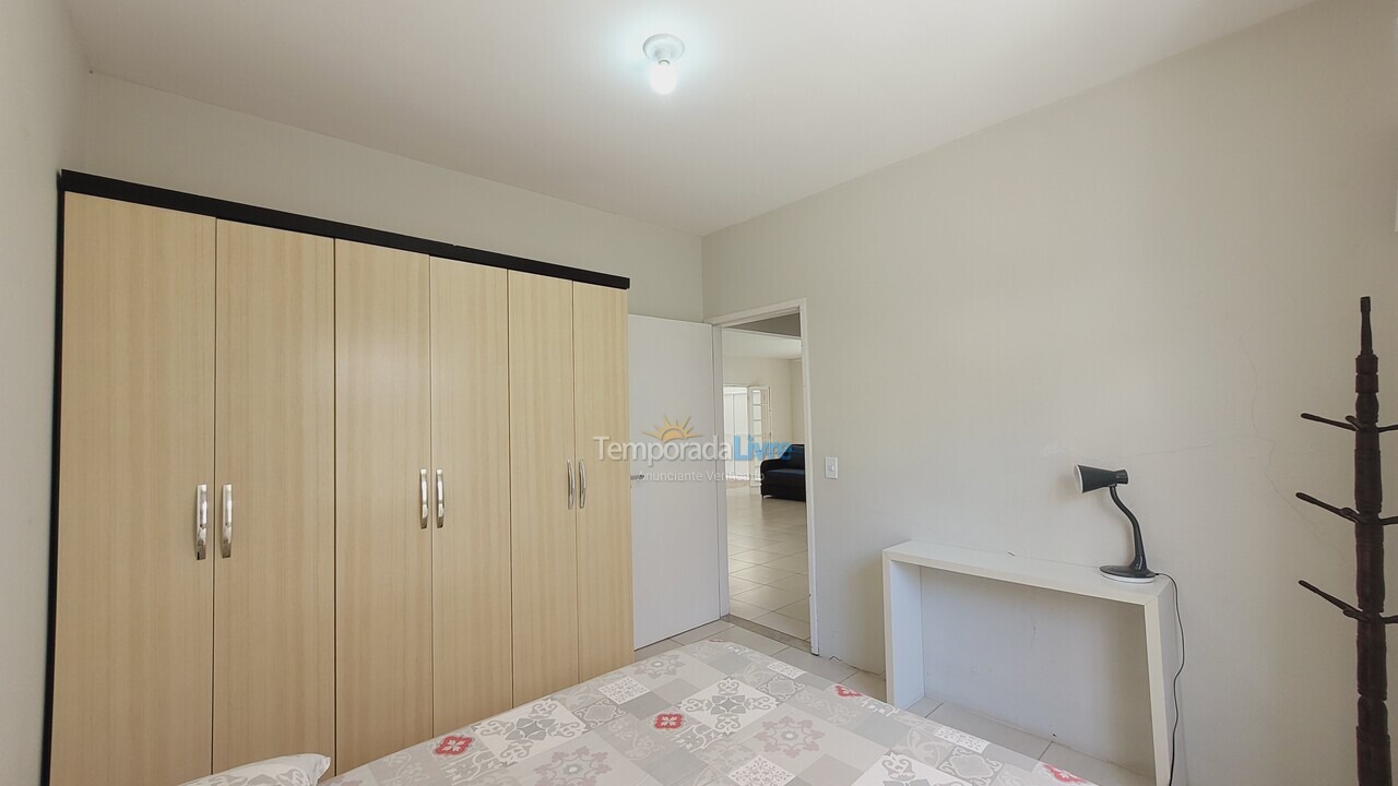 Casa para aluguel de temporada em Florianopolis (Canasvieiras)