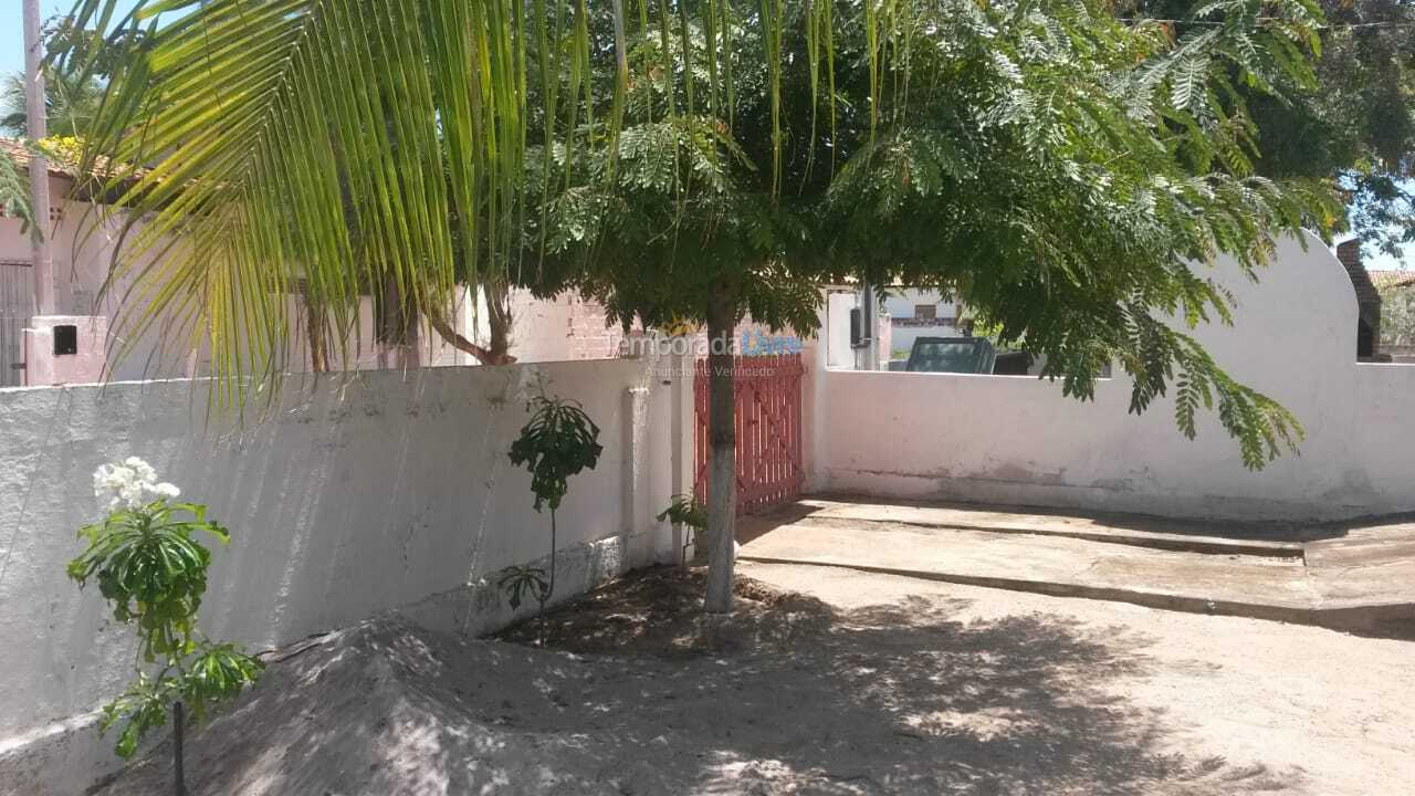 Casa para aluguel de temporada em Lucena (Camaçarí)