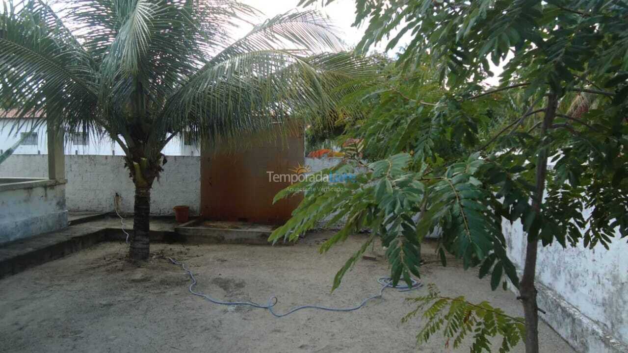 Casa para aluguel de temporada em Lucena (Camaçarí)