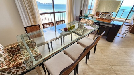 Mesa de jantar de alta qualidade