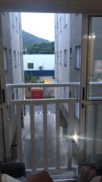 Apartamento con comodidad y seguridad!