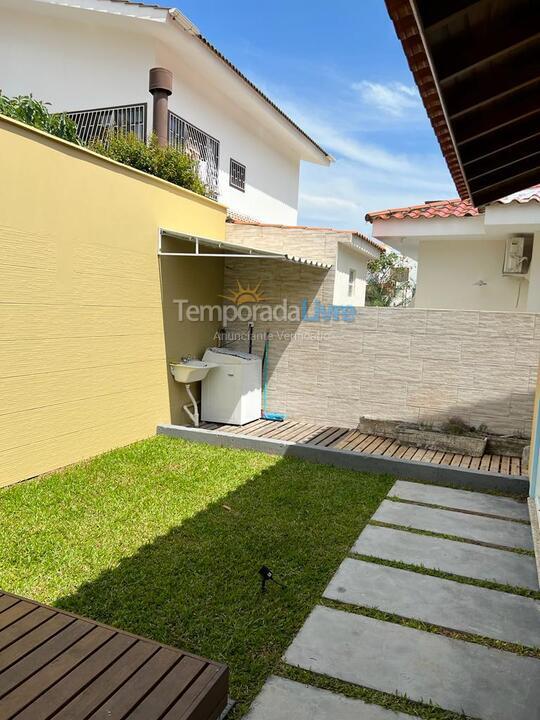 House for vacation rental in Governador Celso Ramos (Praia de Palmas)