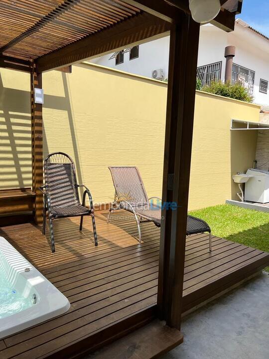 House for vacation rental in Governador Celso Ramos (Praia de Palmas)