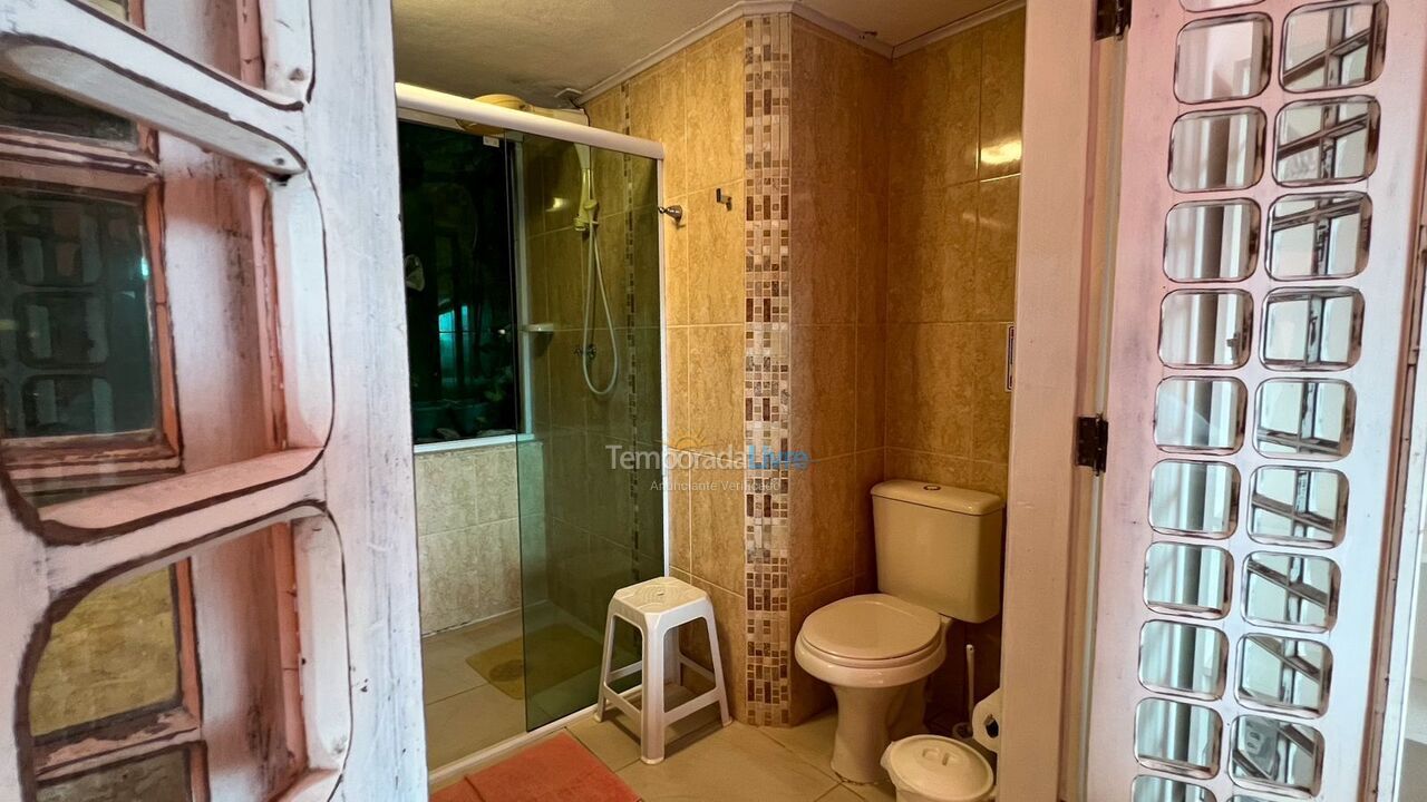 Casa para aluguel de temporada em São Sebastião (Barra do Sahy)