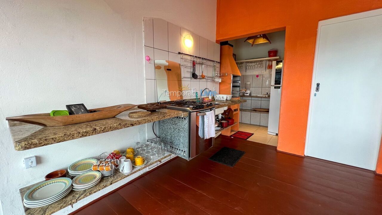 Casa para aluguel de temporada em São Sebastião (Barra do Sahy)