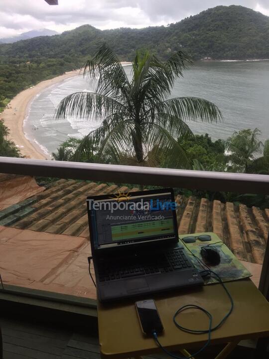Casa para aluguel de temporada em São Sebastião (Barra do Sahy)