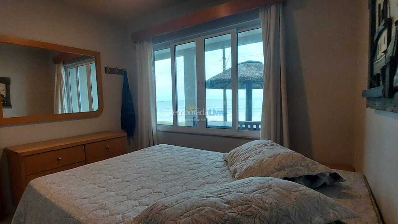 Casa para alquiler de vacaciones em Barra Velha (Praia do Tabuleiro)