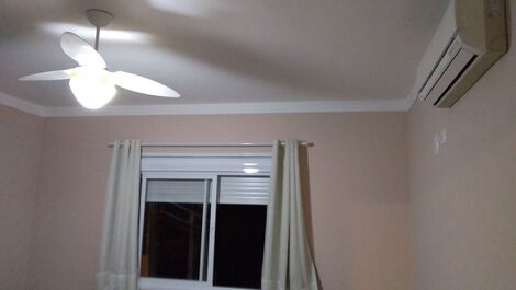 Comfortable house in a condominium with complete security, air-conditioned rooms