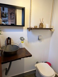 Linda casa com 1 suite mais 2 quartos com AC, WI-FI, 100m da Prainha