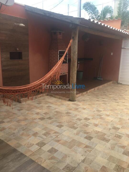 Casa para aluguel de temporada em Armação dos Búzios (Praia de Tucuns)