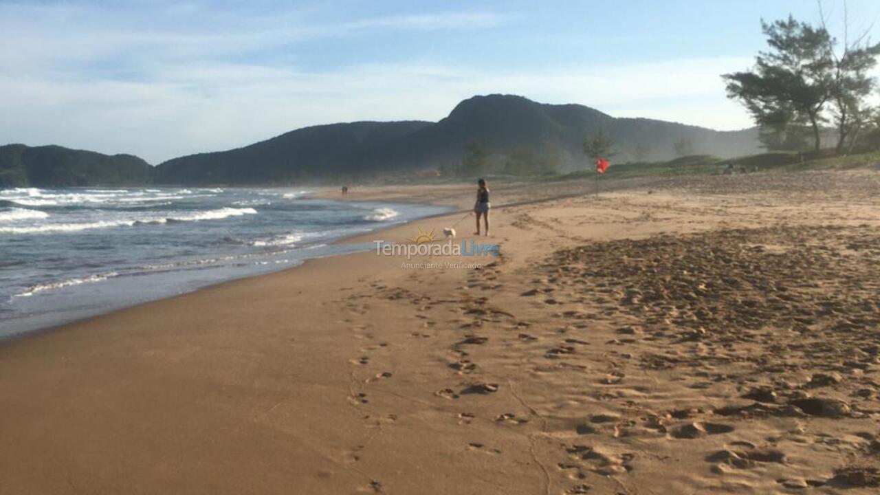 Casa para aluguel de temporada em Armação dos Búzios (Praia de Tucuns)