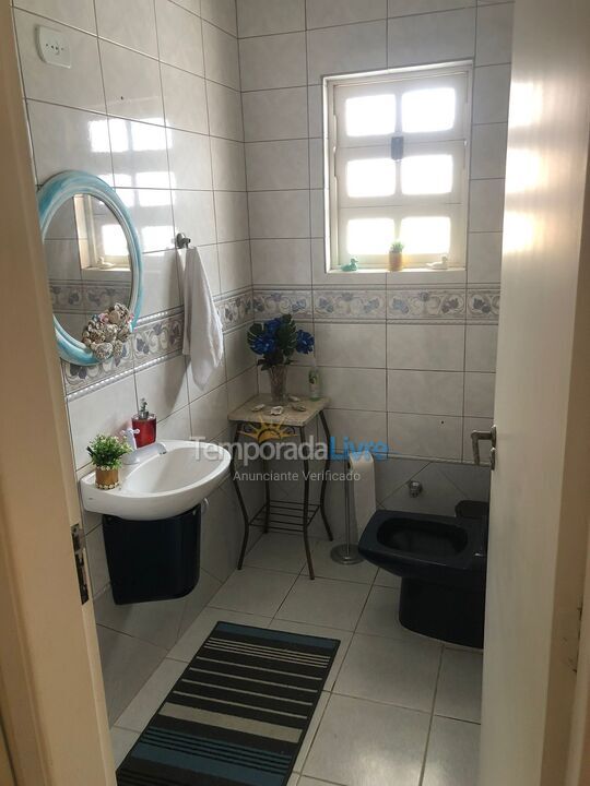 Casa para alquiler de vacaciones em Peruíbe (Park daville)