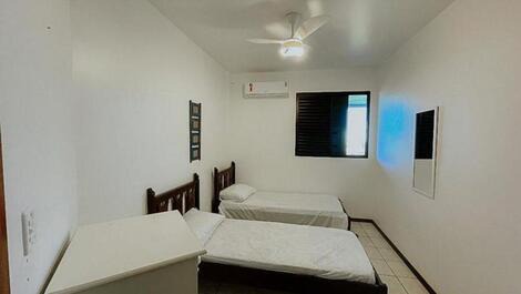 APARTAMENTO 3 habitaciones con acceso al mar.