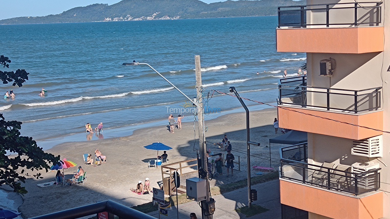 Apartment for vacation rental in Itapema (Meia Praia)