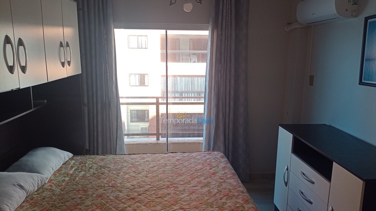 Apartment for vacation rental in Itapema (Meia Praia)