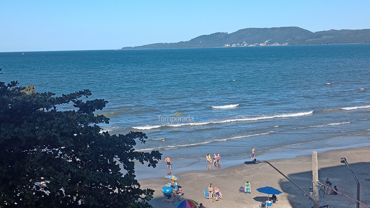 Apartment for vacation rental in Itapema (Meia Praia)