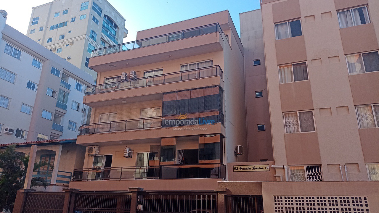 Apartment for vacation rental in Itapema (Meia Praia)