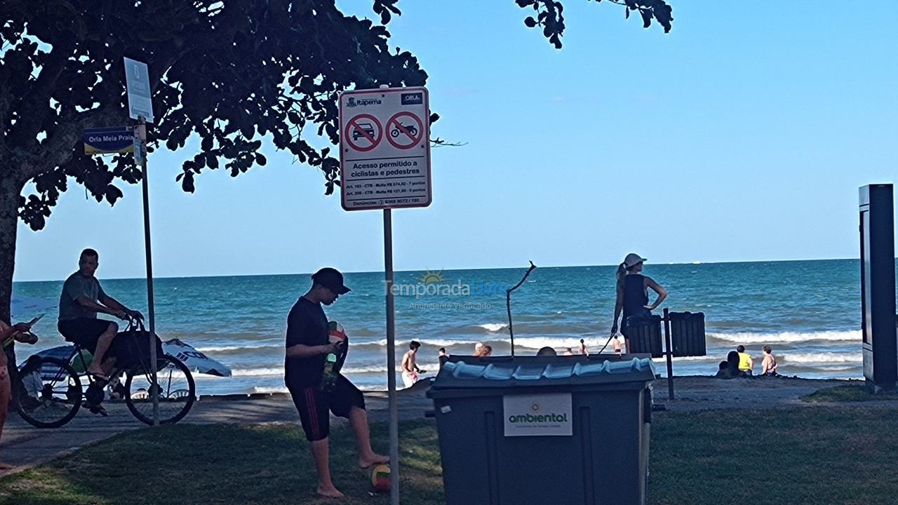 Apartment for vacation rental in Itapema (Meia Praia)