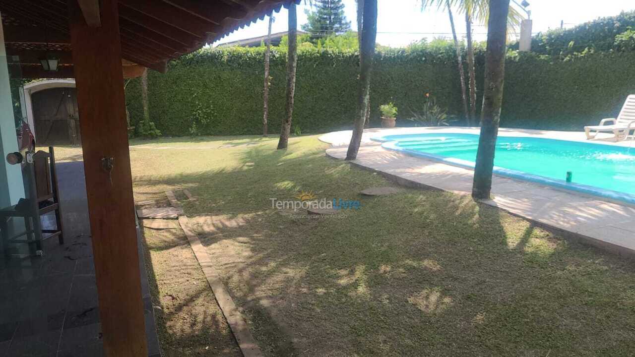 Casa para aluguel de temporada em Guarujá (Praia do Pernambuco)