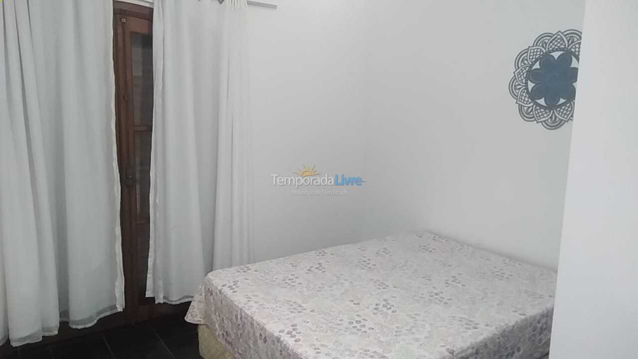 Casa para aluguel de temporada em Guarujá (Praia do Pernambuco)