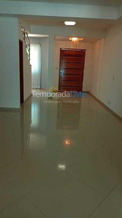 Casa para alquiler de vacaciones em Rio das Ostras (Costa Azul)