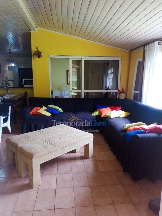 Chácara / sítio para aluguel de temporada em Juquitiba (Bairro Palmeirinha Sitio Aldemir Sítiocarmocom)