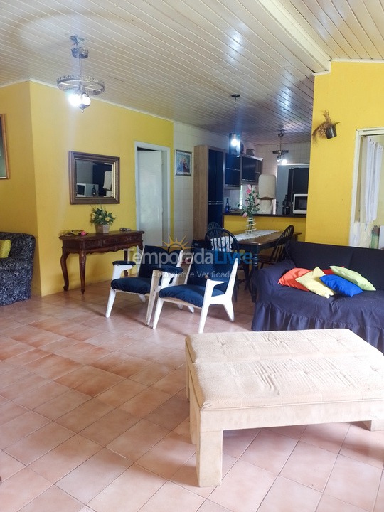 Chácara / sítio para aluguel de temporada em Juquitiba (Bairro Palmeirinha Sitio Aldemir Sítiocarmocom)