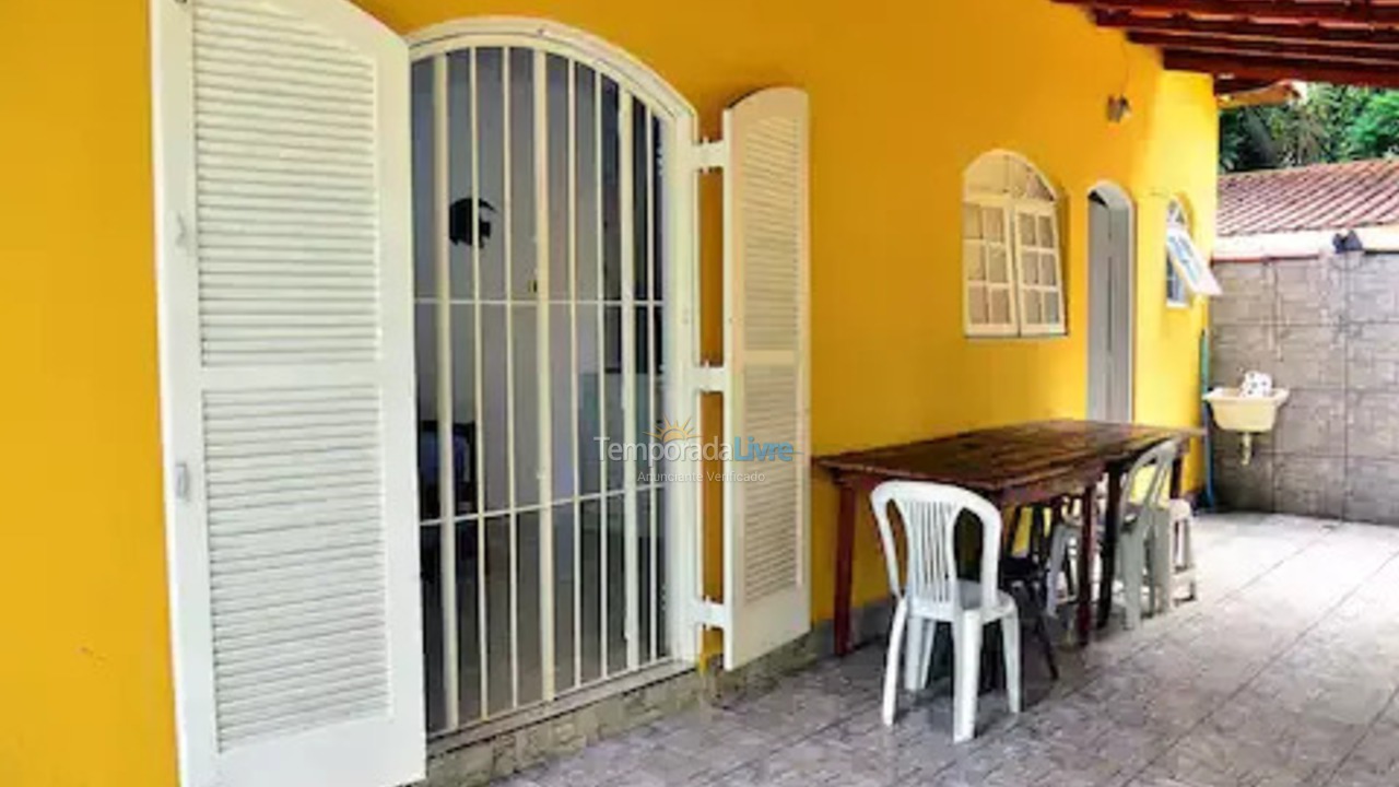 Casa para alquiler de vacaciones em São Sebastião (Praia da Boracéia)