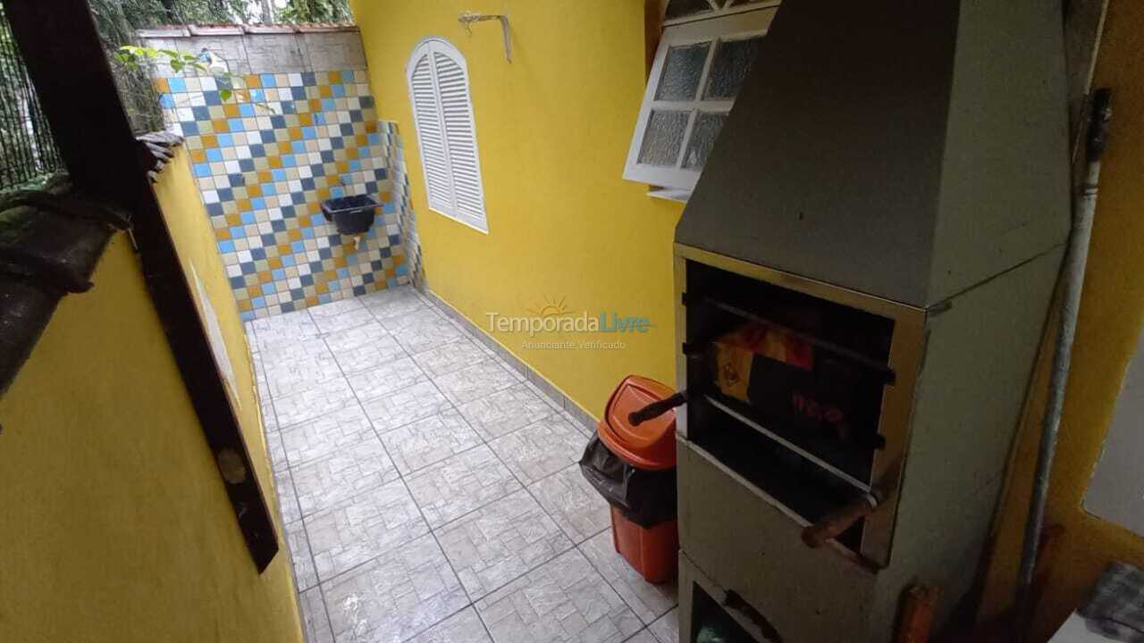 Casa para alquiler de vacaciones em São Sebastião (Praia da Boracéia)