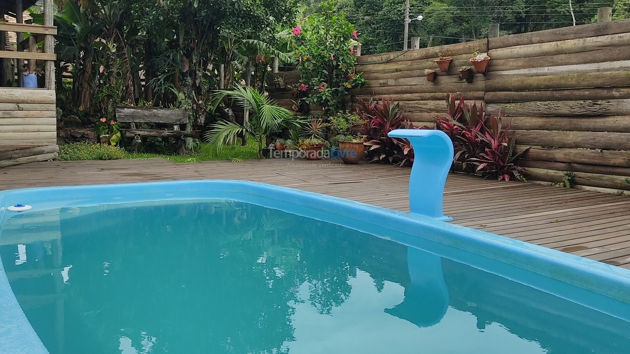 Casa para alquiler de vacaciones em Imaruí (Praia Vermelha)