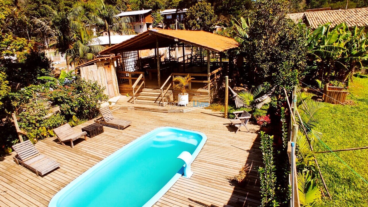 Casa para alquiler de vacaciones em Imaruí (Praia Vermelha)