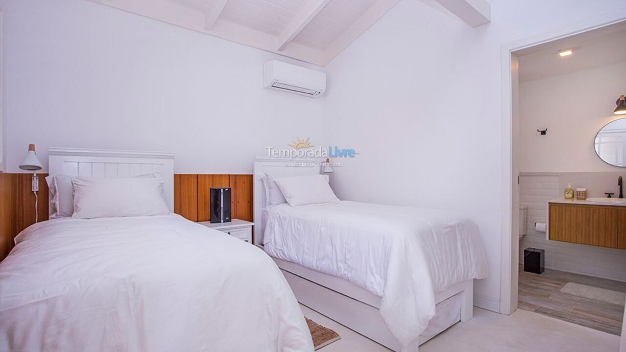 House for vacation rental in São Sebastião (Camburi)
