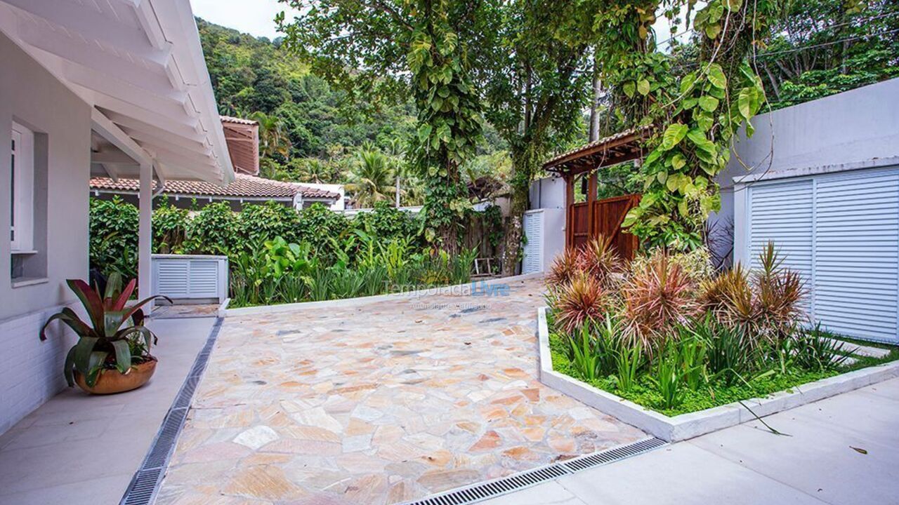 House for vacation rental in São Sebastião (Camburi)