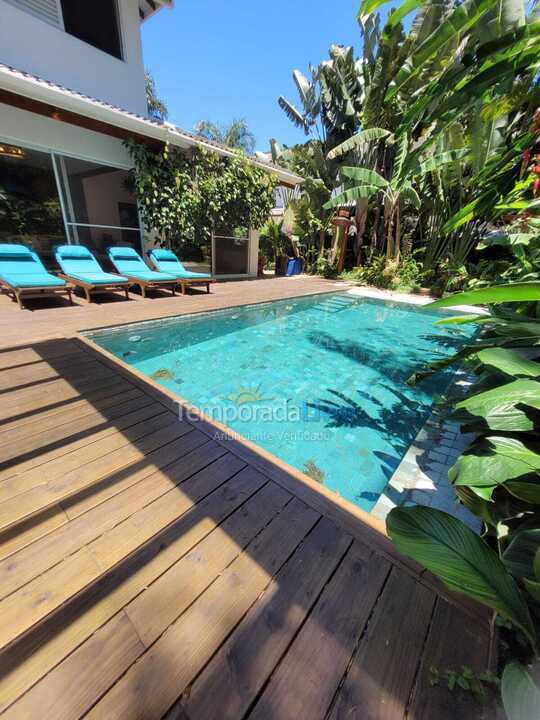 Casa para aluguel de temporada em São Sebastião (Praia da Baleia)