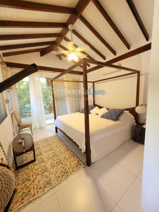 Casa para aluguel de temporada em São Sebastião (Praia da Baleia)