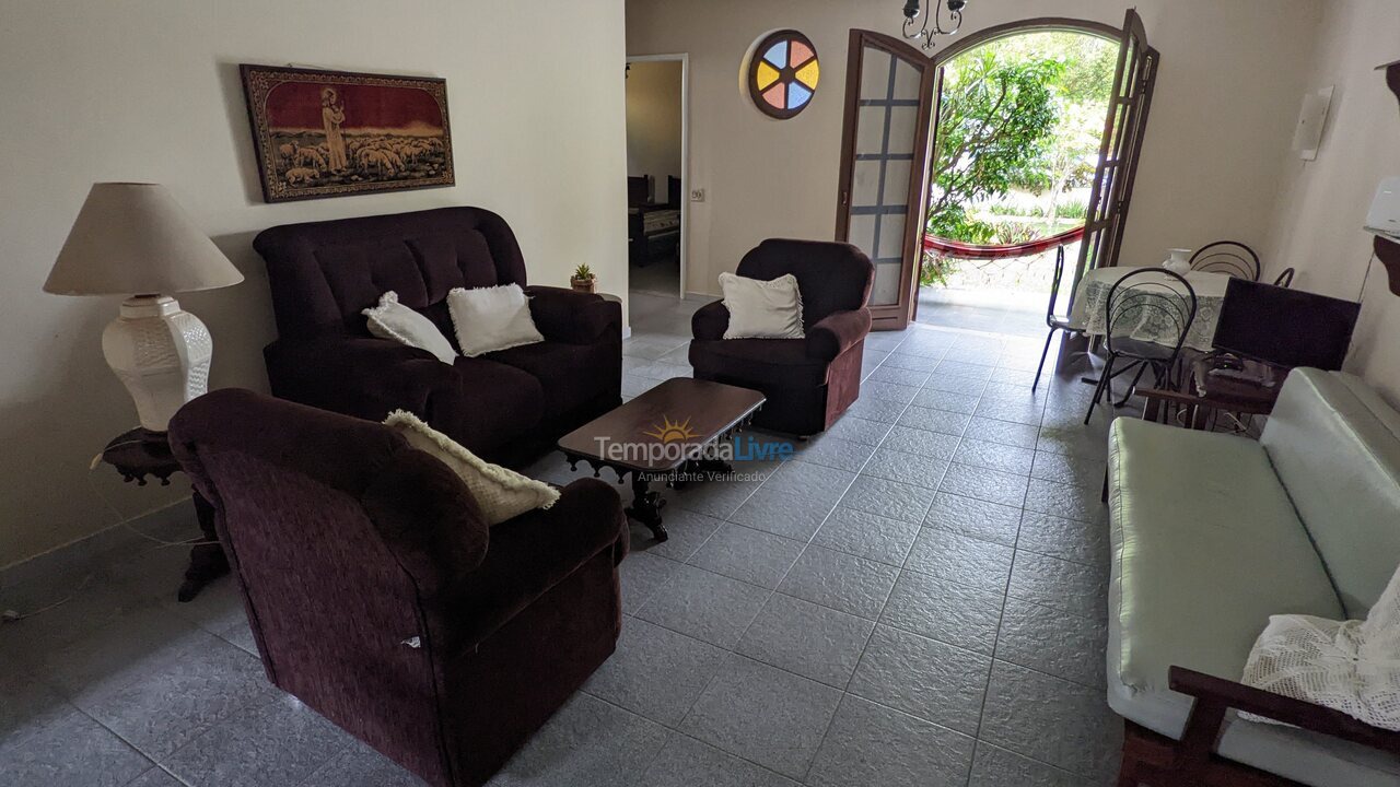 Casa para alquiler de vacaciones em São Pedro da Aldeia (Praia Linda)