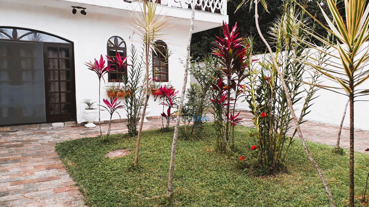 Casa para alquiler de vacaciones em Peruíbe (Praia de Guaraú)