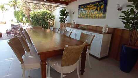 Encantadora casa disponible para enero Camburizinho