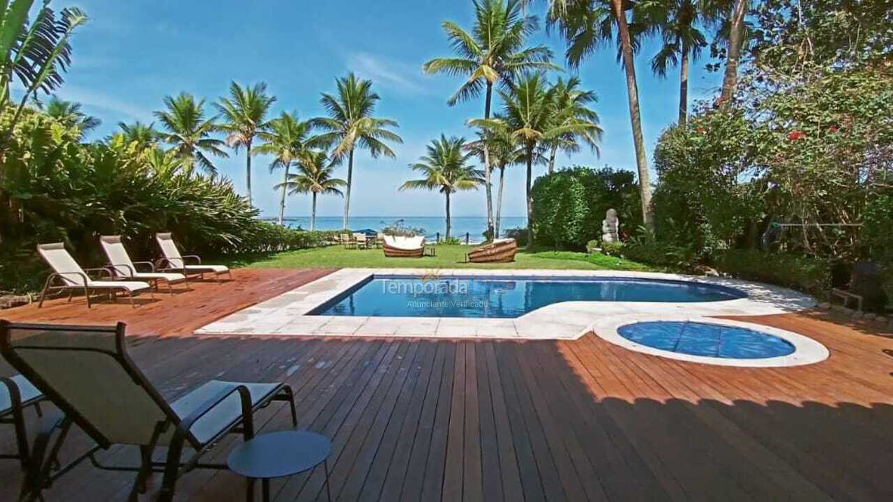 Casa para alquiler de vacaciones em São Sebastião (Camburizinho)