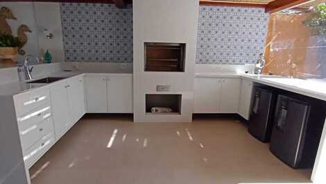 Encantadora casa disponible para enero Camburizinho