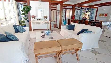 Encantadora casa disponible para enero Camburizinho