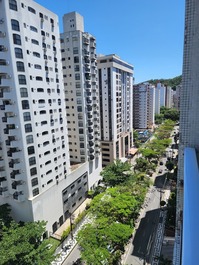  vista da avenida de frente ao apto