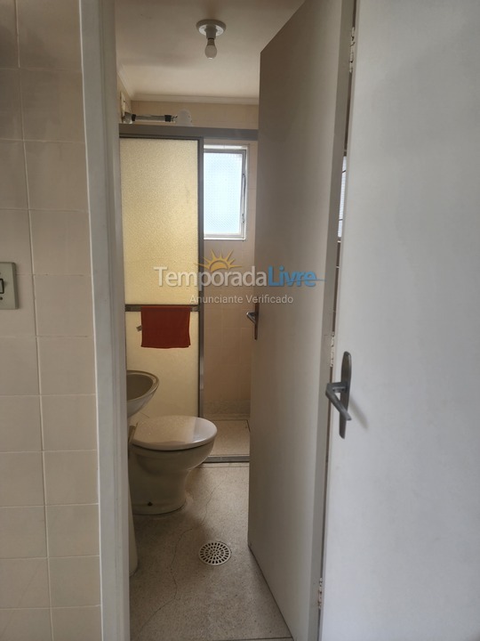 Apartamento para aluguel de temporada em Guarujá (Pitangueiras)