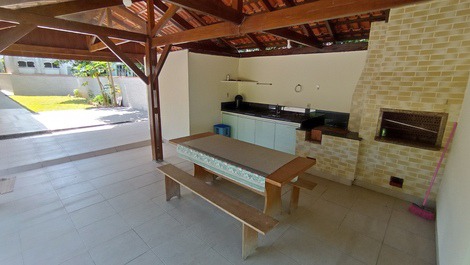 Casa para alugar em Governador Celso Ramos - Fazenda da Armação