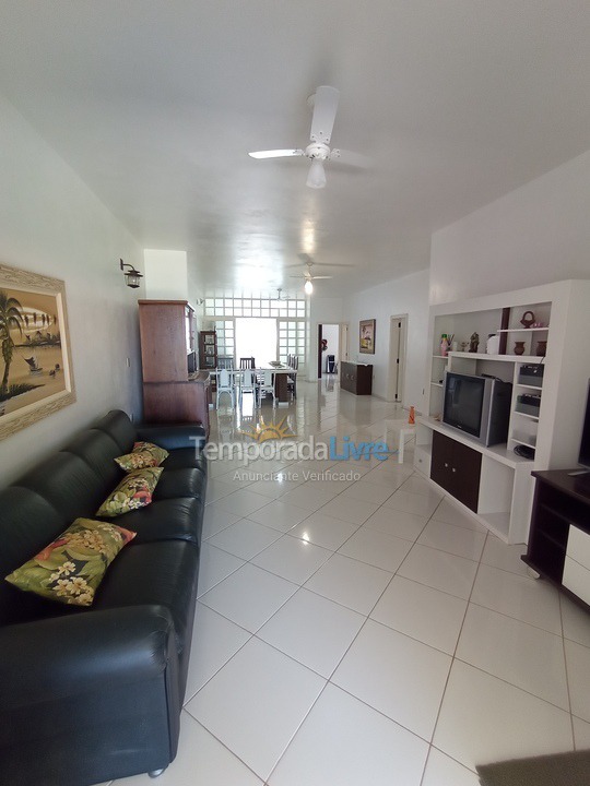 House for vacation rental in Governador Celso Ramos (Fazenda da Armação)