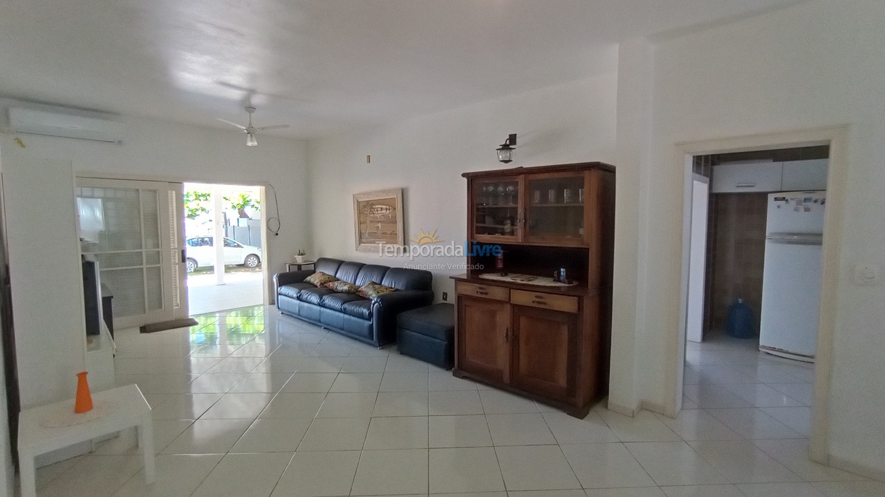 House for vacation rental in Governador Celso Ramos (Fazenda da Armação)